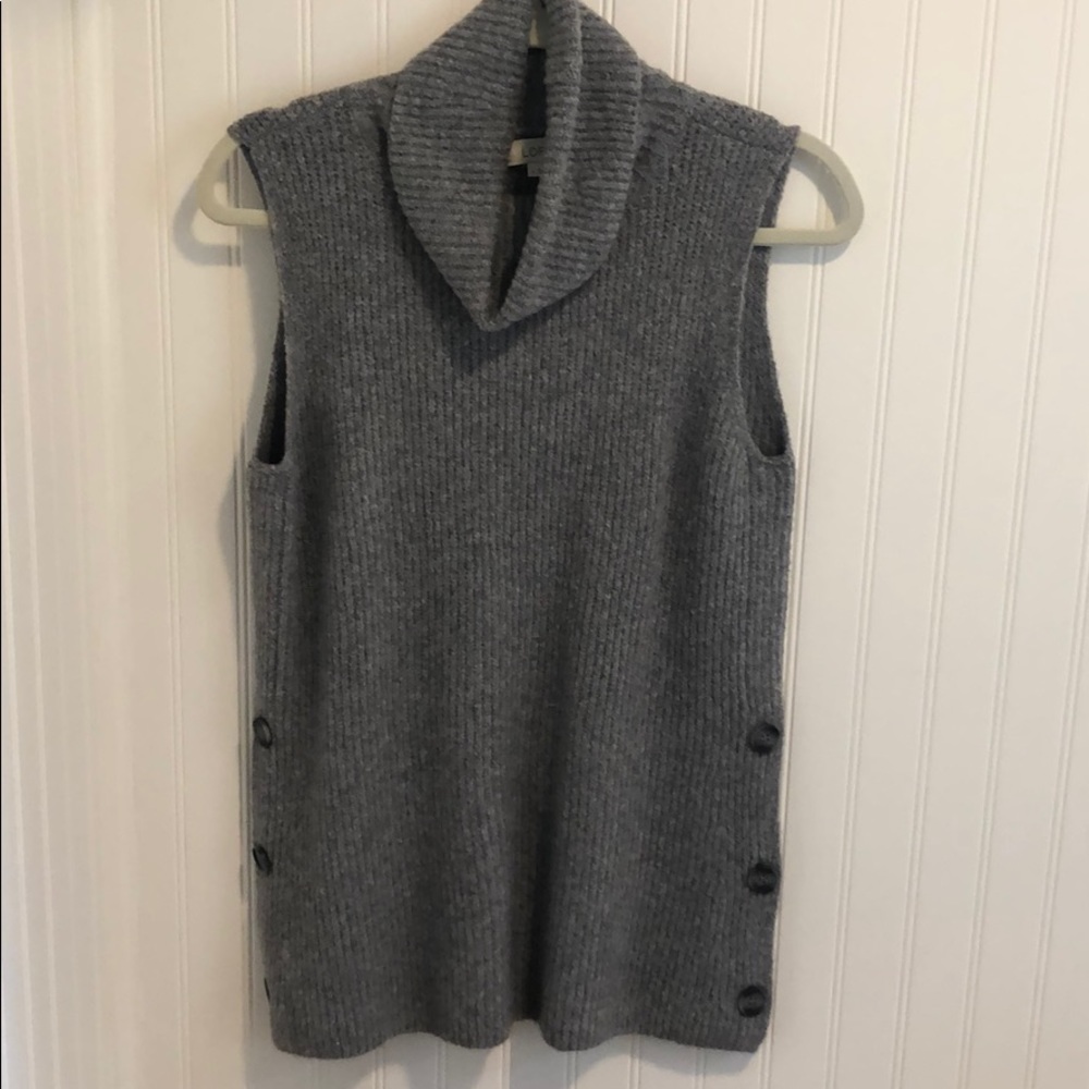 Loft sleeveless sweater